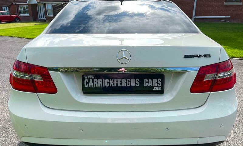 Mercedes-Benz E250 C...