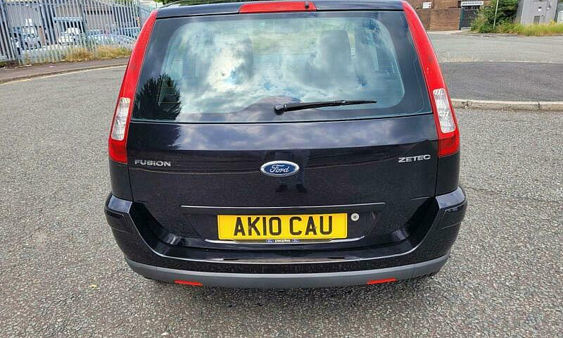 2010 Ford Fusion 1.4...