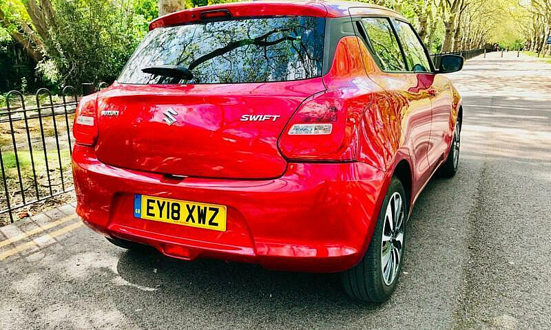 Suzuki Swift 1.0 Pet...