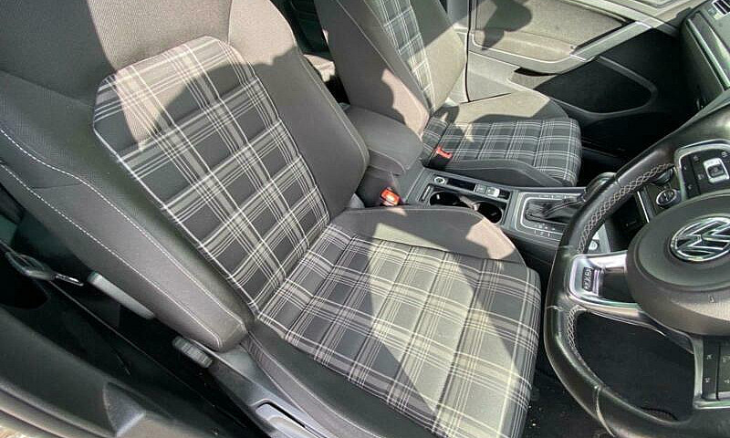 2016 Volkswagen Golf...