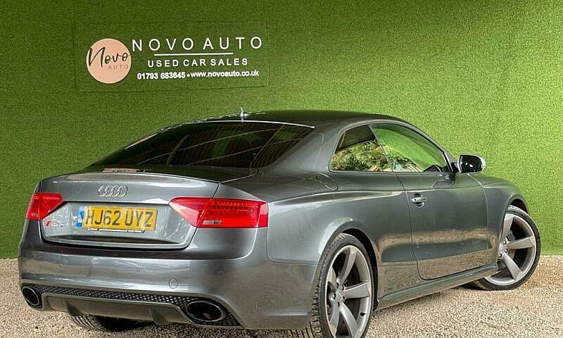 2012 Audi A5 4.2 Rs5...