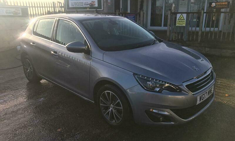 2017 Peugeot 308 Blu...