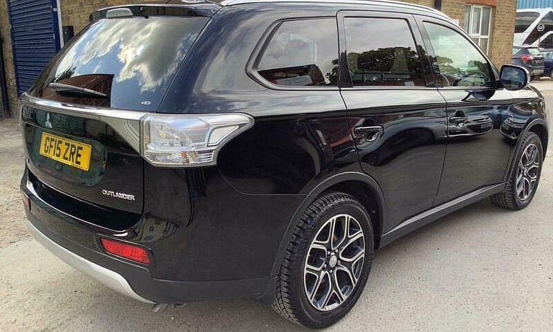 2015 Mitsubishi Outl...