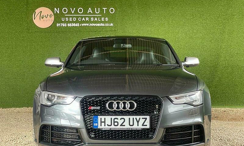 2012 Audi A5 4.2 Rs5...