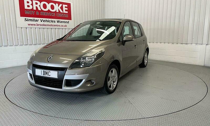 2009 Renault Scenic ...
