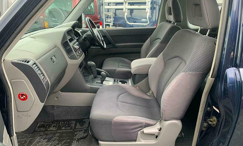 2004 Mitsubishi Shog...