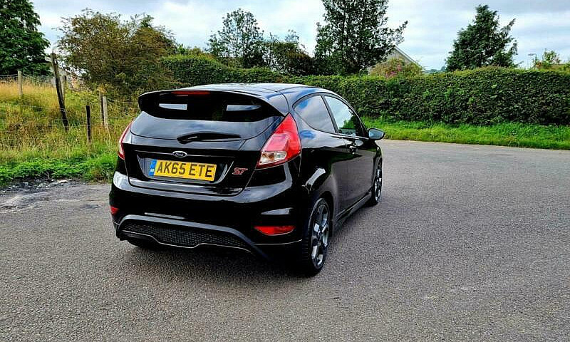2015 Ford Fiesta 1.6...