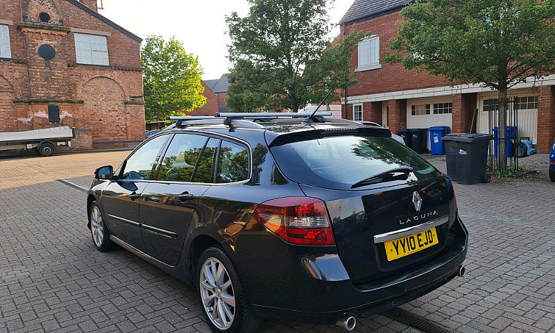 2010 Renault Laguna ...