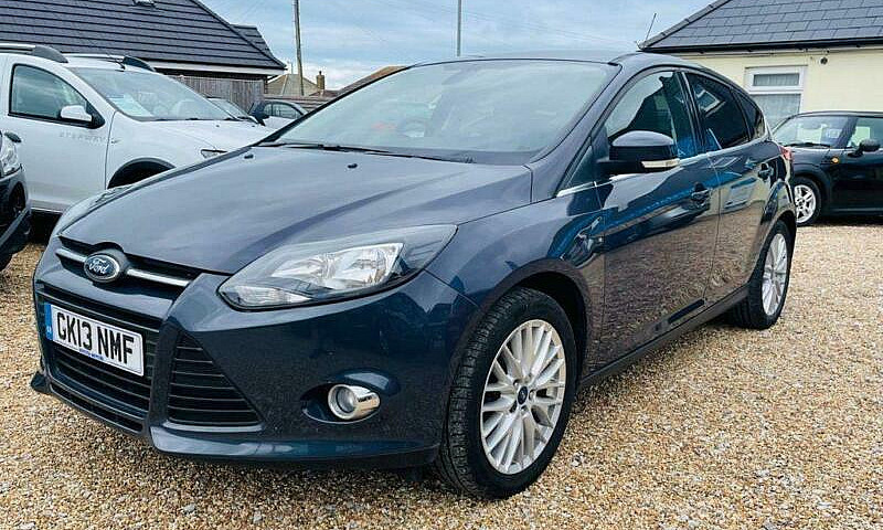 2013 13 Ford Focus 1...