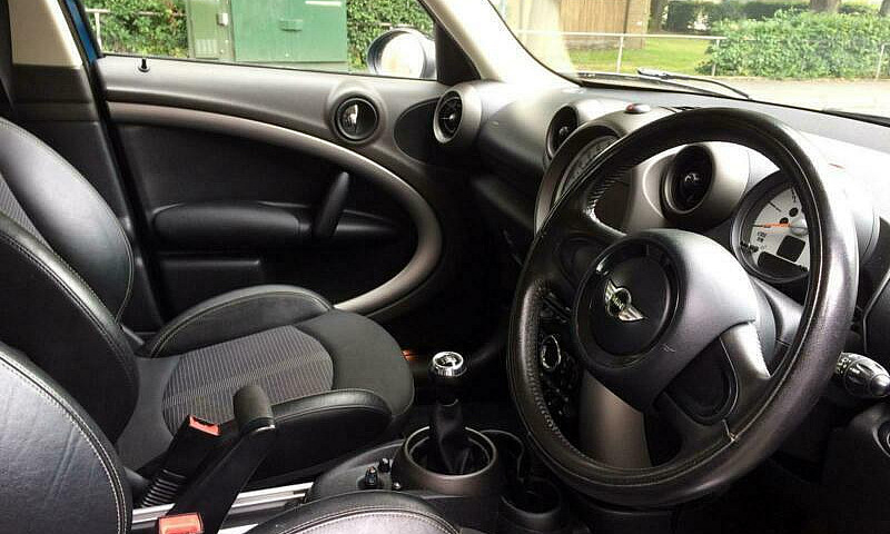 2011 Mini Countryman...