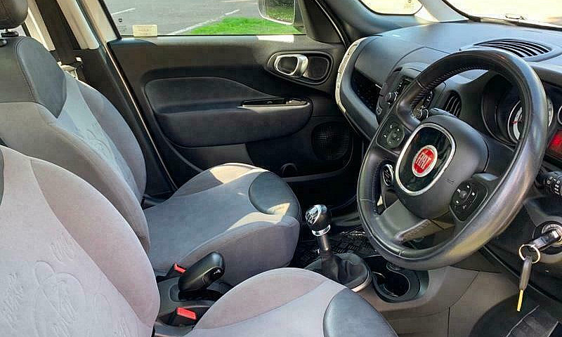 2013 Fiat 500L Twina...