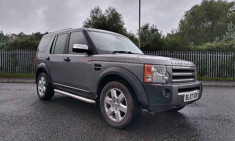 Land Rover Discovery...