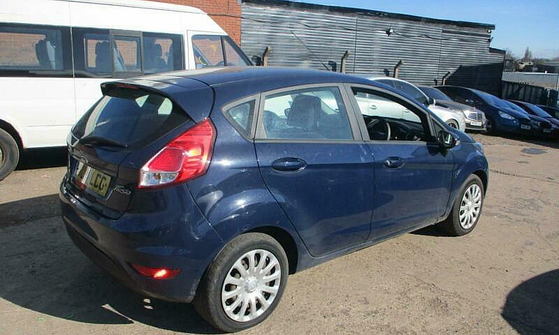 Ford Fiesta Style 1....