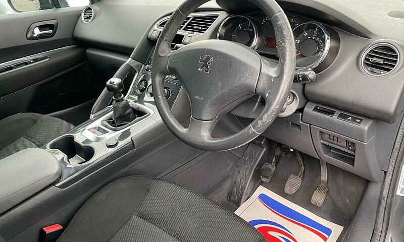 2010 Peugeot 3008 1....