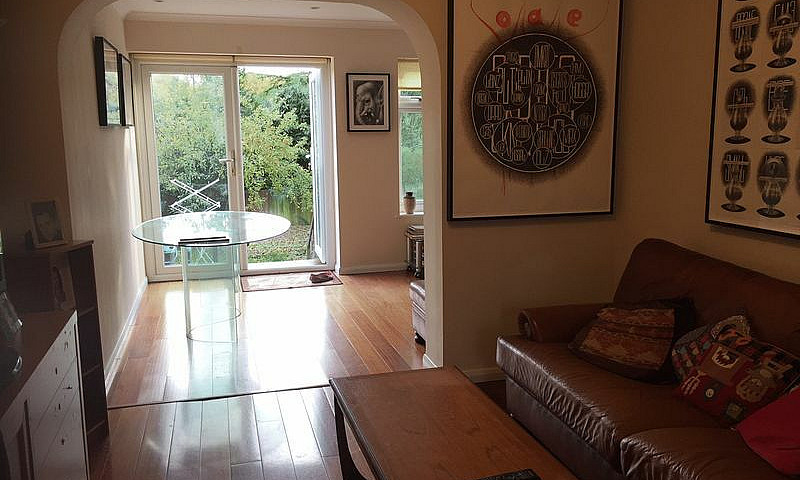 4 Bedroom House In T...