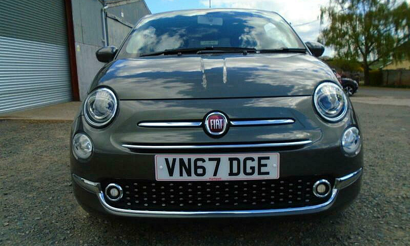 2017 Fiat 500 Lounge...