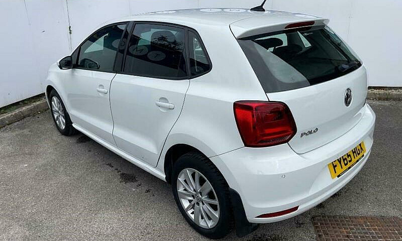 2015 Volkswagen Polo...
