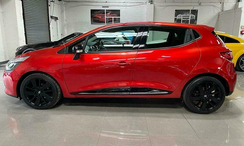 2013 L Renault Clio ...