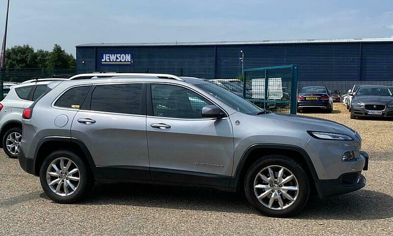 2014 Jeep Cherokee 2...