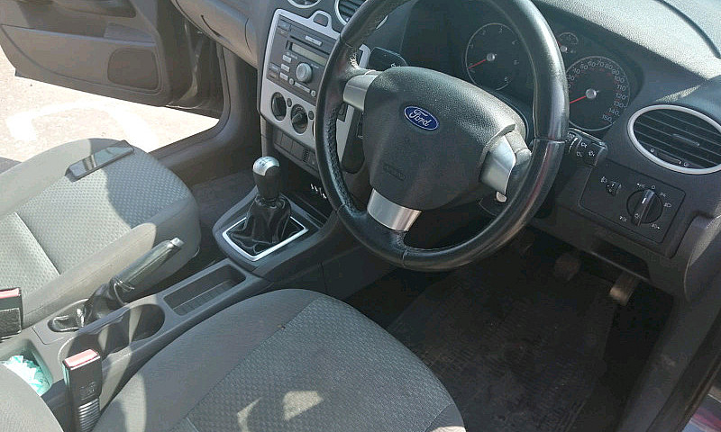 Ford Focus ...
