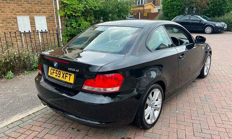 2009 Bmw 1 Series 12...