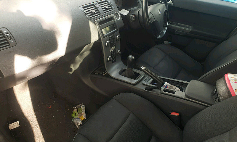 Volvo V50 ...