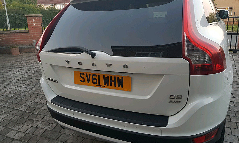 Volvo Xc60 D3 Lux Pr...