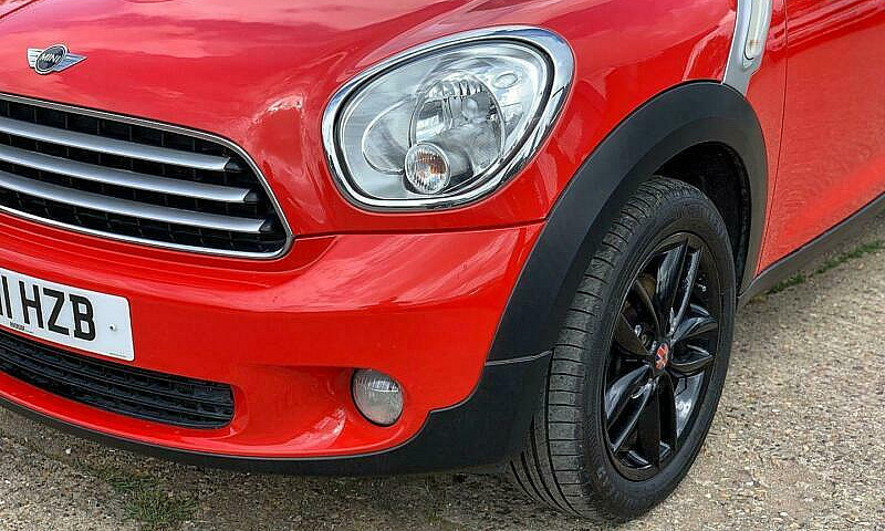 2011 Mini Countryman...