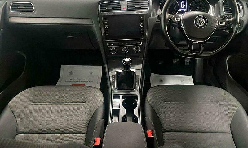 2017 17 Volkswagen G...