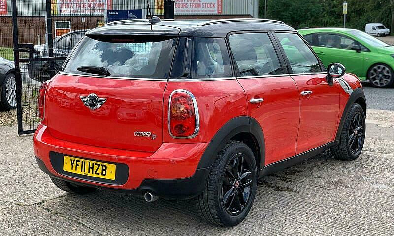 2011 Mini Countryman...
