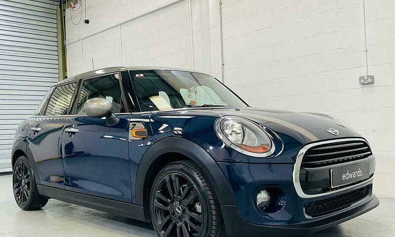 2017 Mini Hatch Coop...