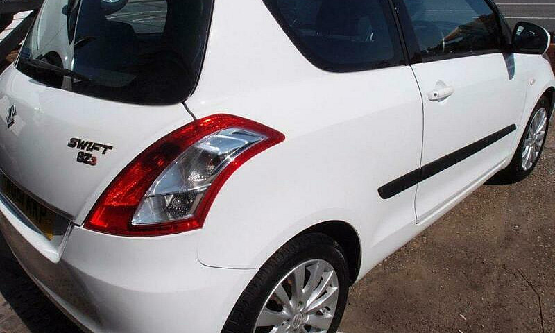 2011 61 Suzuki Swift...