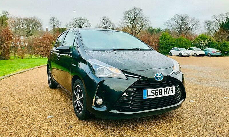 Toyota Yaris 1.5 Hyb...