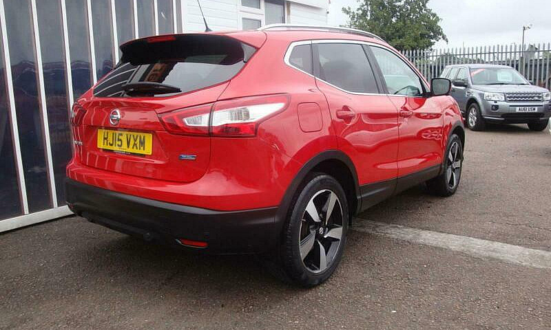 Nissan Qashqai 1.5 D...