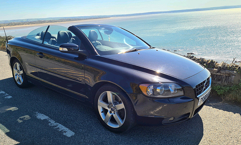 Volvo C70...