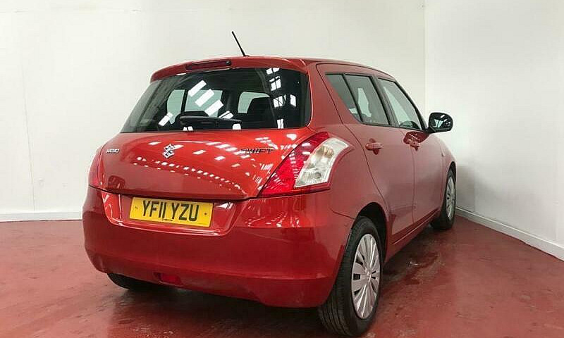 2011 Suzuki Swift 1....