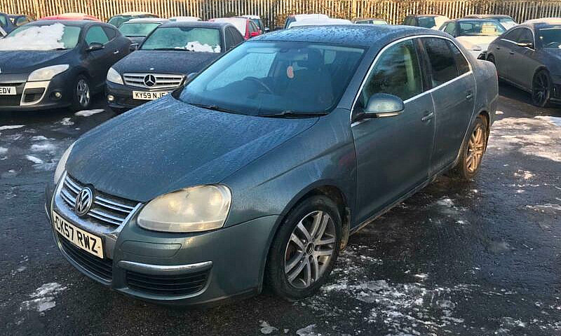 Volkswagen Jetta 2.0...