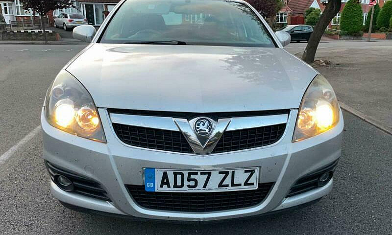 2008 Vauxhall Vectra...