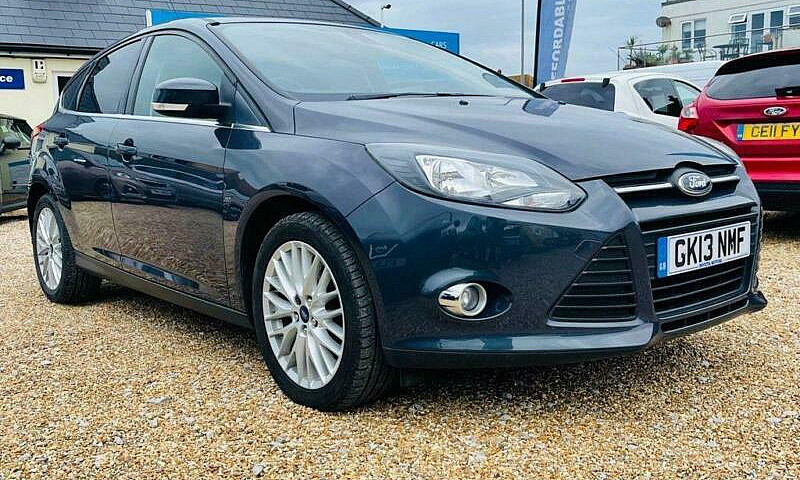 2013 13 Ford Focus 1...