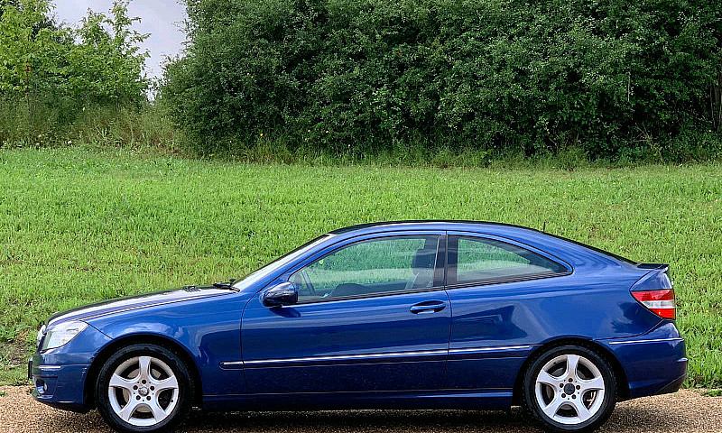 ???? Mercedes Benz C...