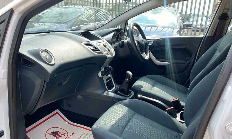 2012 Ford Fiesta 1.2...