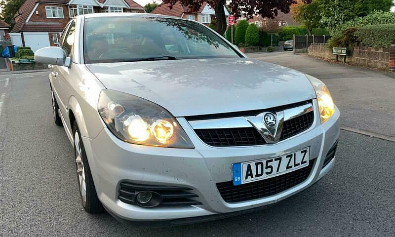 2008 Vauxhall Vectra...