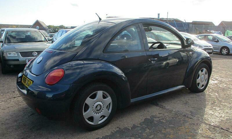 Vw Beetle 2.0 Petrol...