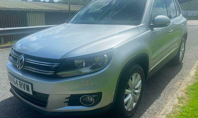 2014 Volkswagen Tigu...