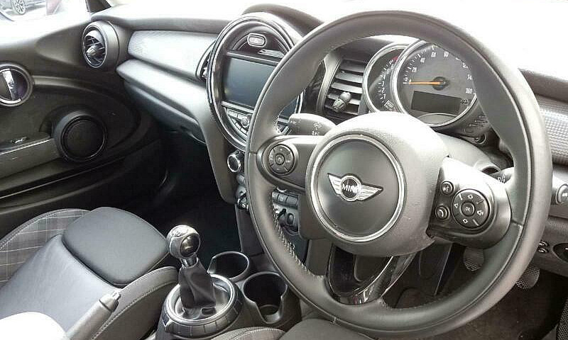 2017 Mini Hatch Coop...