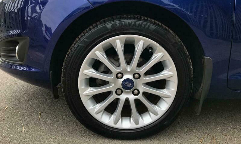 Ford Fiesta 1.6 Tita...