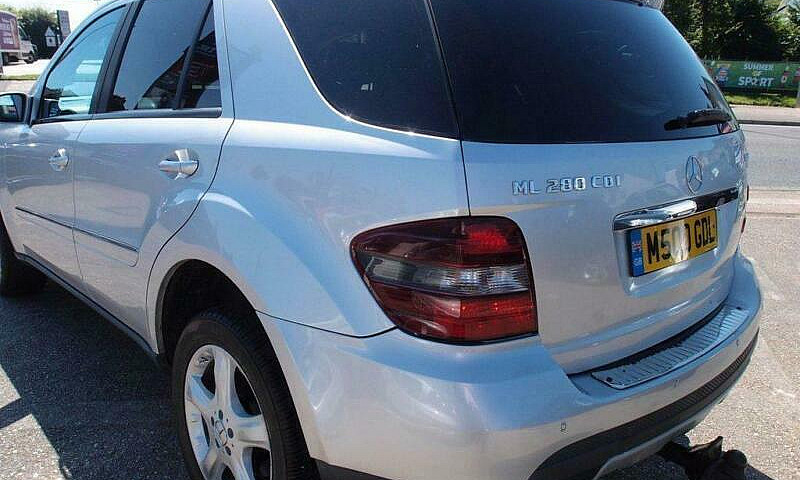 2007 M Mercedes-Benz...