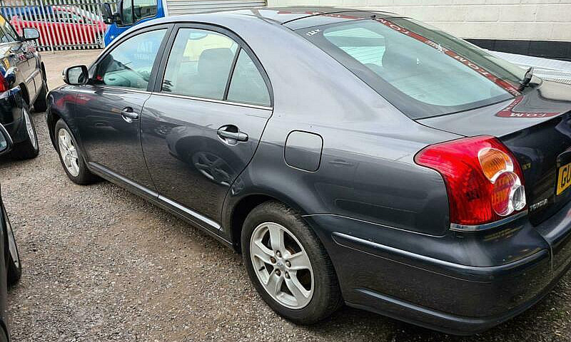 2006 Toyota Avensis ...