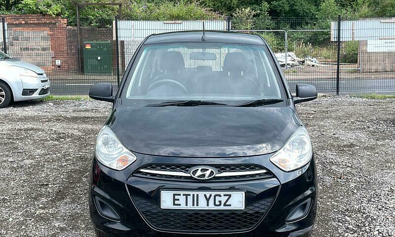 * 2011 Hyundai I10 1...