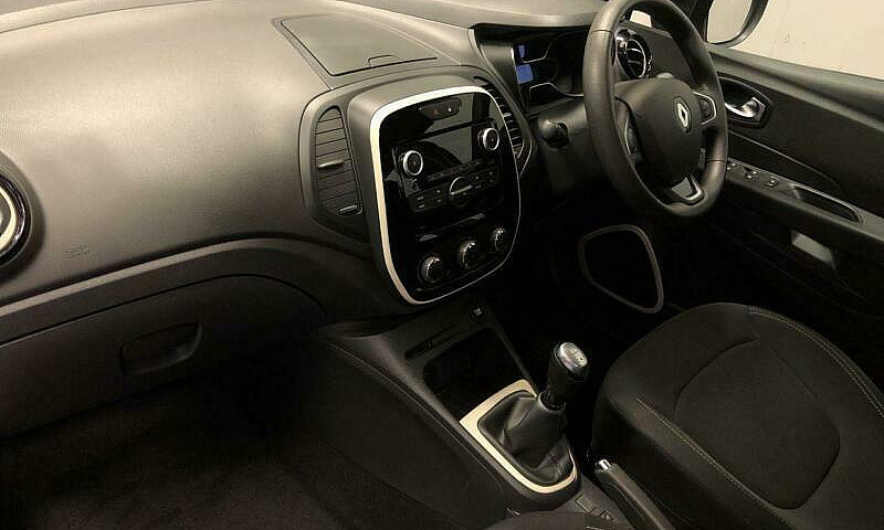 2019 Renault Captur ...